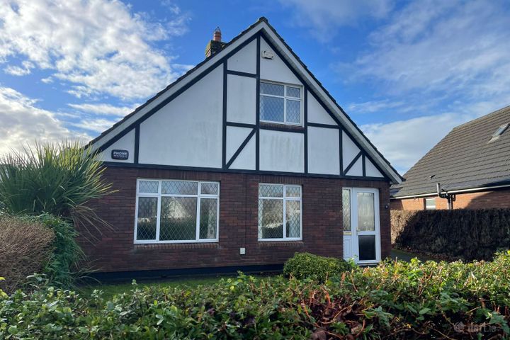 2 The Crescent, Cashel Lawn, Cashel Downs, Kilkenny, Co. Kilkenny, R95HYA9