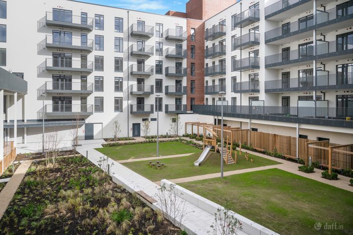 Station View , The Crossings , Adamstown, Co. Dublin