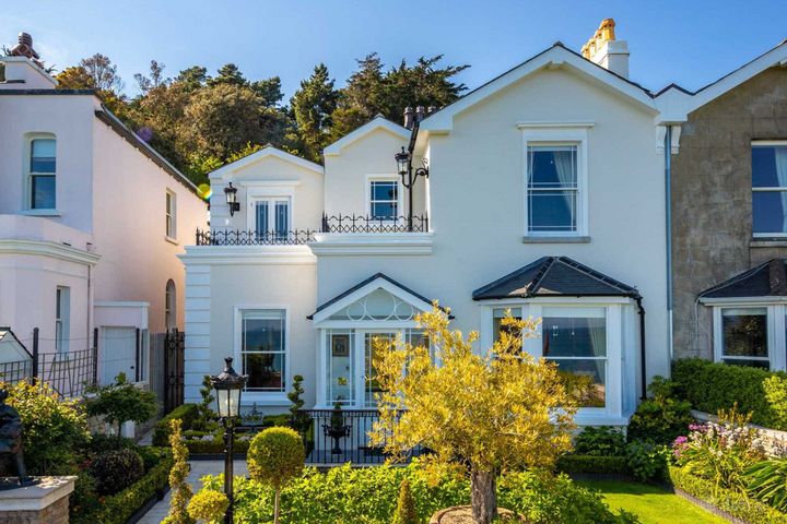 Wavecrest, 14 Vico Rd, Dalkey, Dublin