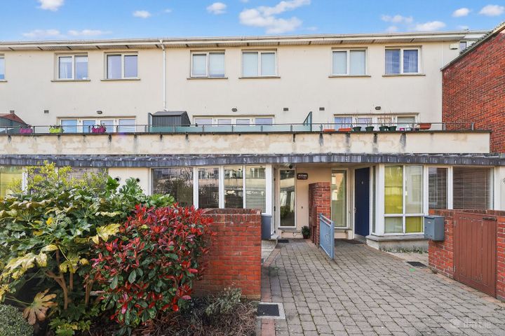 13 Levmoss Avenue, The Gallops, Leopardstown, Dublin 18, D18FF83