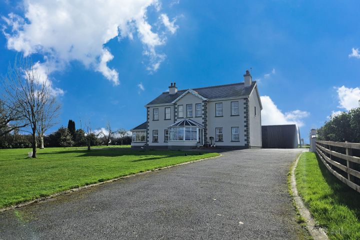 Grand Canal House, Rahan, Tullamore, Co. Offaly, R35HR67