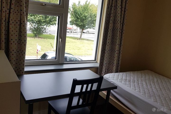 Nutgrove Avenue, Churchtown, Dublin 14, Churchtown, Dublin 14