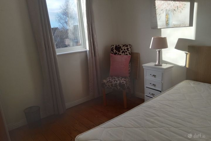 The Crescent, Lakepoint, Mullingar, Co. Westmeath