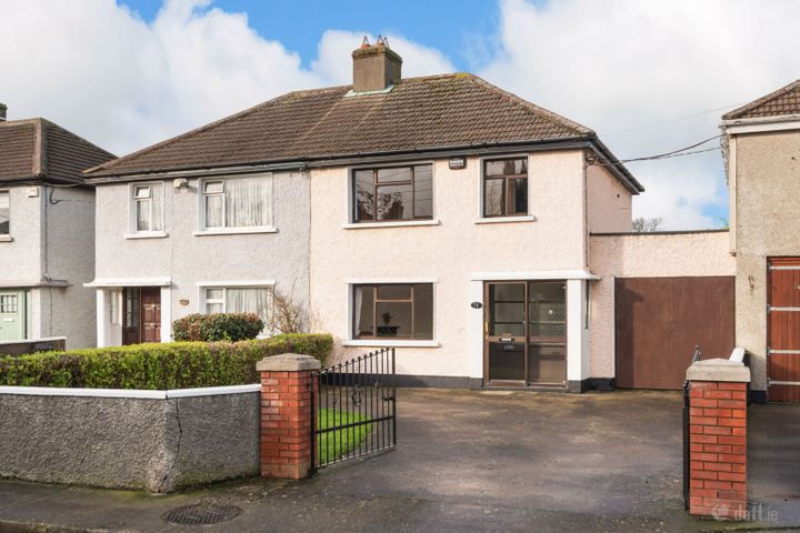 71 John Mccormack Avenue, Dublin 12, Crumlin, Dublin 12, D12E6K1