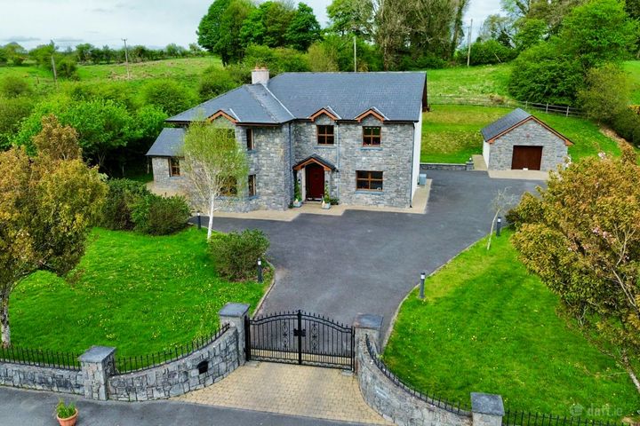 Woodhill, Tullaghaune, Ballyhaunis, Mayo