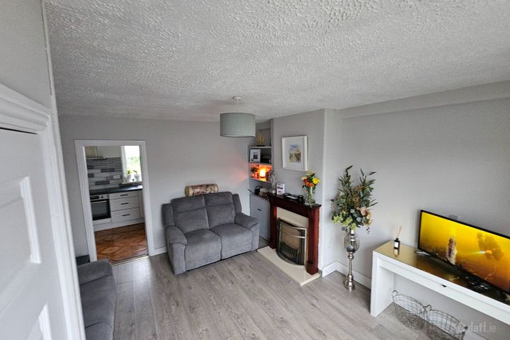 76 Mellowes Avenue, Finglas, Dublin 11