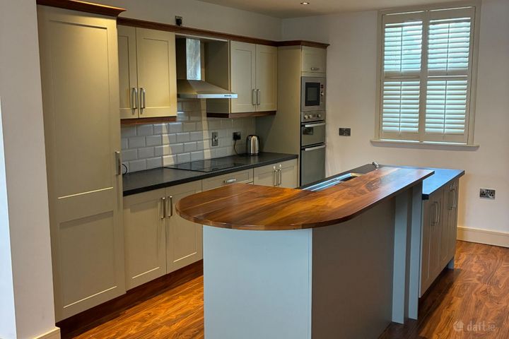  Pearse Street, Dublin 2