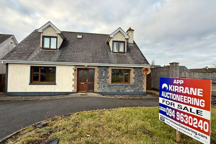 8 Hill View, Ballinlough, Roscommon, Roscommon