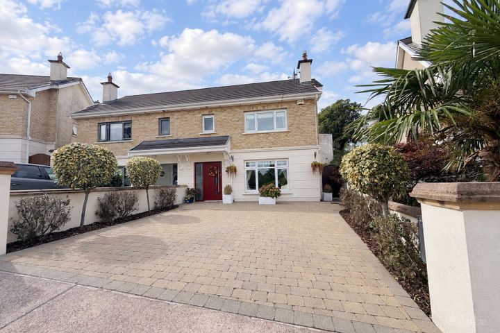 28 Clarkes Wood, Mount Oval Village, Rochestown, Co. Cork, T12X38P