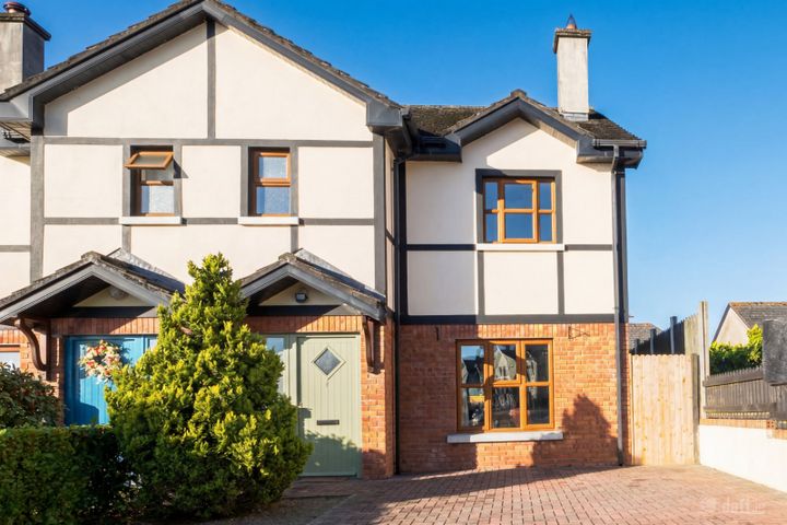 17 Castlepark, Castlerock, Bunclody, Co. Carlow, Y21X8Y4