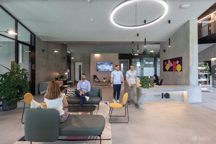 Belgard Road, Tallaght, Dublin 24