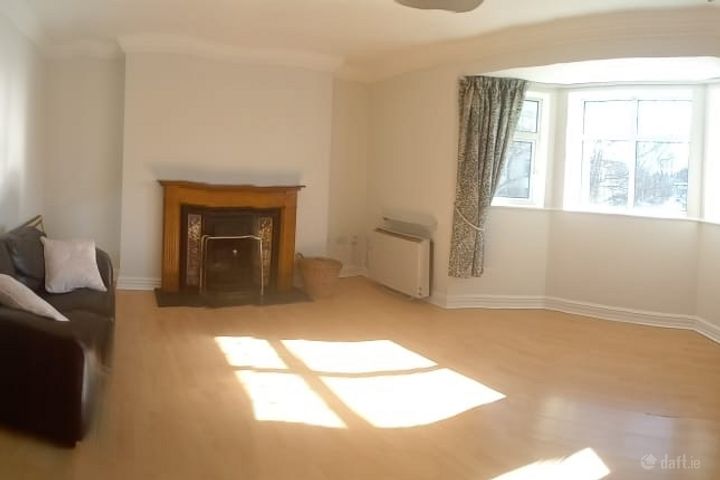 6 Saffron House, Station Road, Sutton, Sutton, Dublin 13