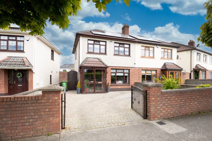70 Willow Wood Grove, Hartstown, Co. Dublin, D15EY2P