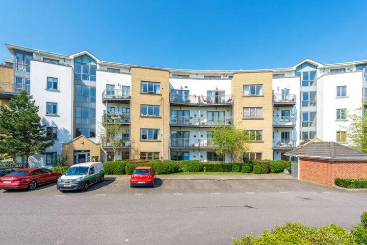 2 Swift Hall, Collegewood, Castleknock, Dublin