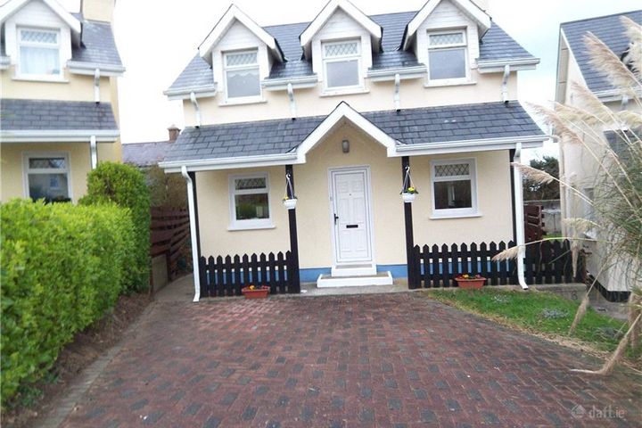 8 Ravens Point, Curracloe, Co. Wexford