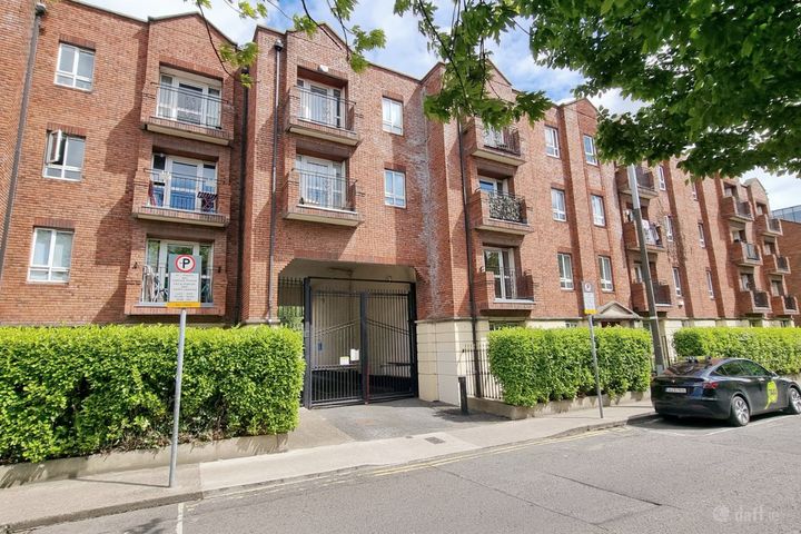 Apartment 11, Trinity Square, Townsend Street, Dublin 2, D02RX76