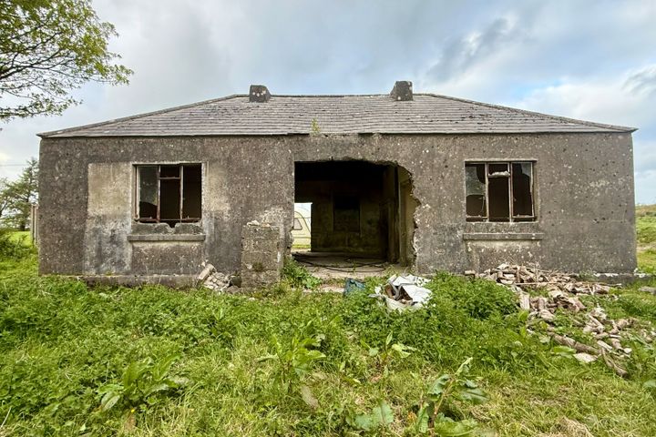 Twin Trees, Clogher Upper, Ballinlough, Co. Roscommon