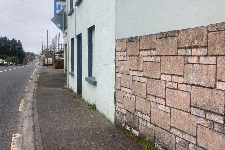 Glavey Street, Ballinlough, Ballinlough, Co. Roscommon, F45ER04