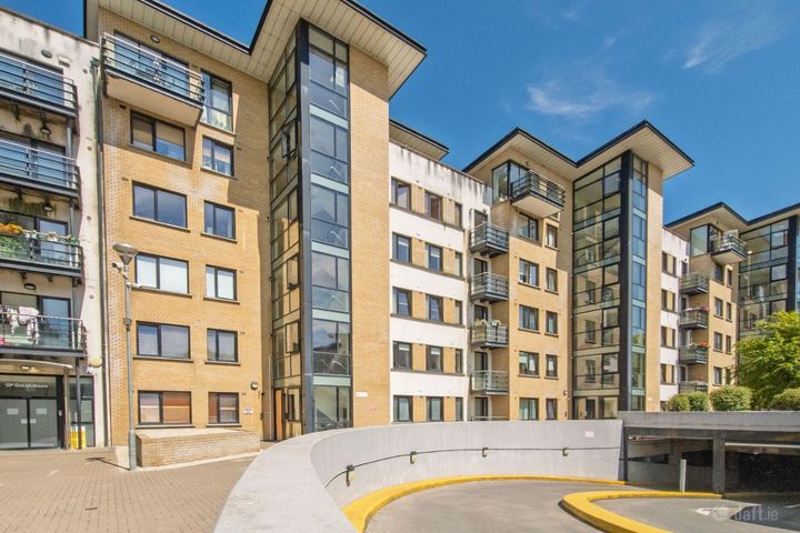 35 Academy Square, Academy Street, Navan, Co. Meath, C15HD56
