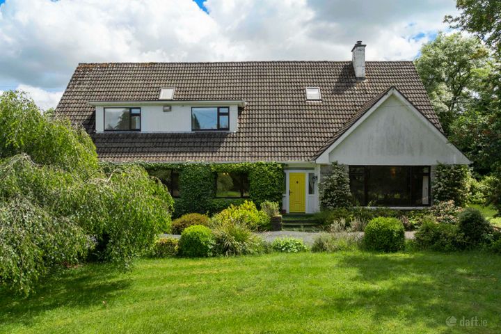 Papion, Tinnaranny, Rosbercon, New Ross, Co. Kilkenny, Y34H681