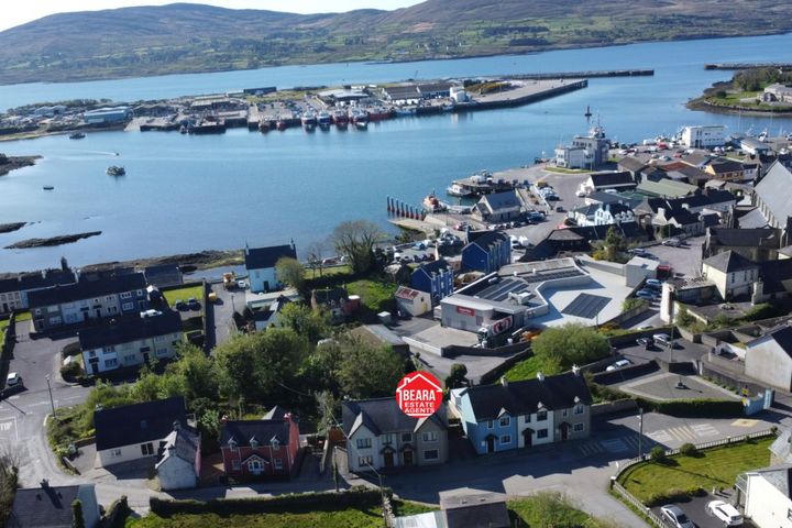 8 Chapel Lane, Castletownbere, Beara, Co. Cork, P75KD63