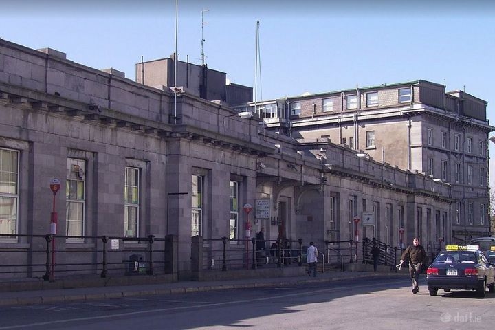 Galway Ceannt Railway Station, Iarnrod Eireann, Galway City Centre