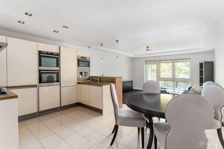 Apartment, Shrewsbury Square, Sandymount, Dublin 4