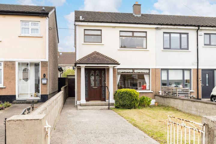8 Farnham Drive, Finglas, Dublin 11, D11N5C2