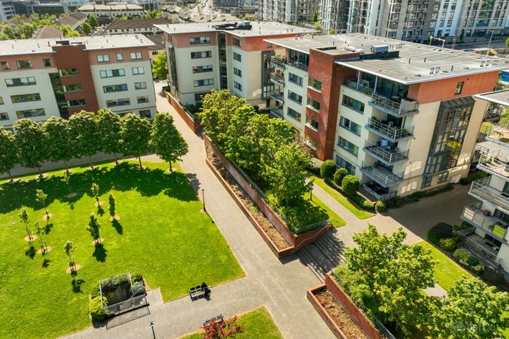 41 East Courtyard, Tullyvale, Cabinteely, Dublin 18, D18XV21