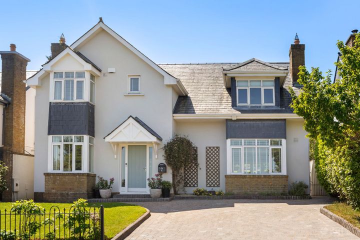 8 Glenview, Kilgarron Hill, Enniskerry, Co. Wicklow, A98K300