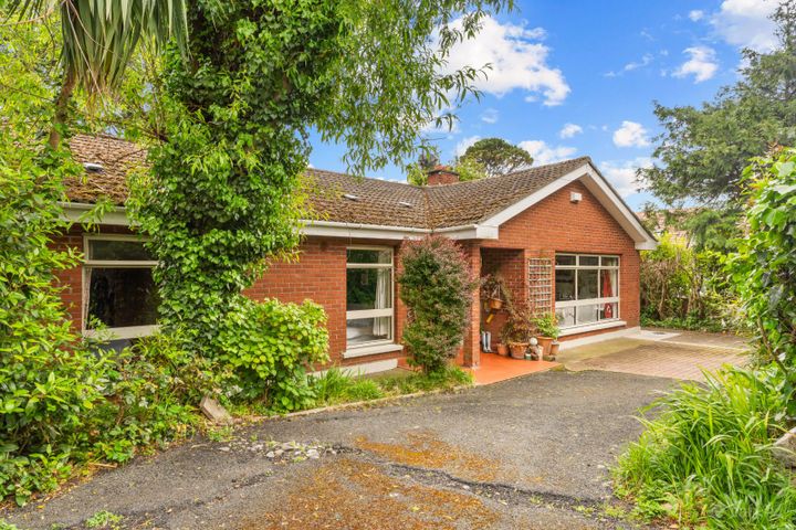 Marine Lodge, Seafield Road, Killiney, Co. Dublin, A96H966