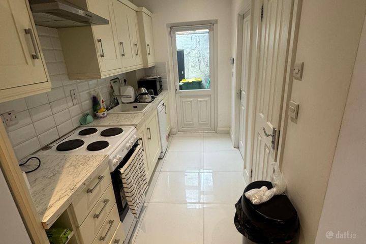 14 Saint Joseph'S Parade, North Circular Road, Dublin 7