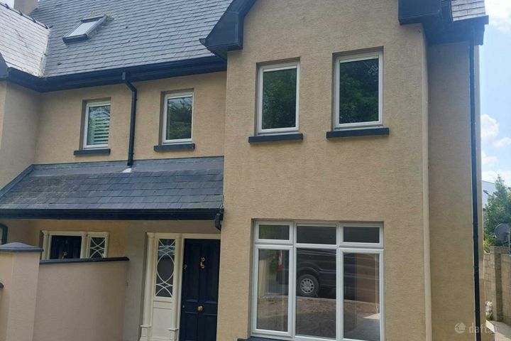 8 Cois Sruthain, Croom, Co Limerick, Limerick