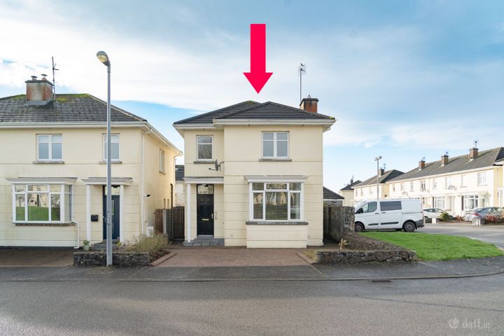 7 The Crescent, Oranhill, Oranmore, Galway