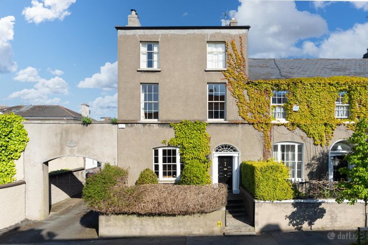 Roby House, 1 Crofton Ave, Dunlaoire, Dublin