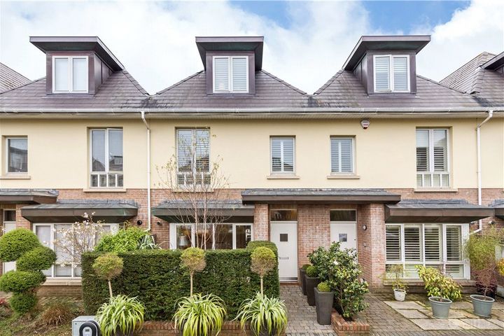 11 Linden Place, Grove Ave, Blackrock, Dublin