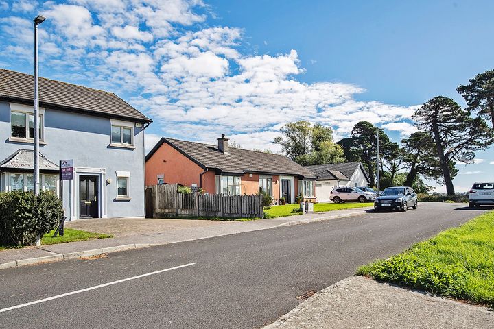 31 Waters Edge, Knockateemore, Dungarvan, Co. Waterford, X35RF34