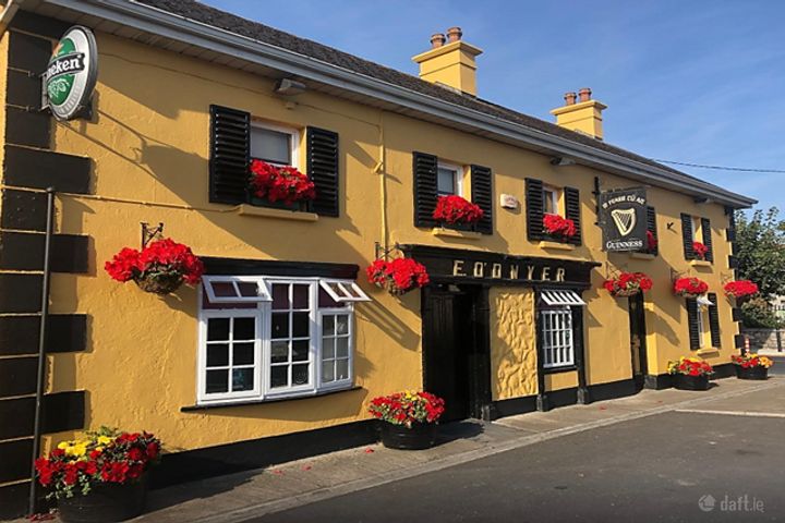 E. O'Dwyer, Licensed Premises, Pallasgreen, Co. Limerick, V94N446
