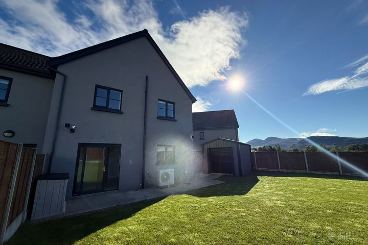 16 The Meadows, Barraduff, Headford, Killarney, Co. Kerry, V93YHC6