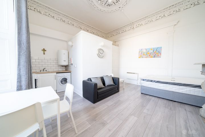 Flat 2, 197 North Circular Road, Dublin 7