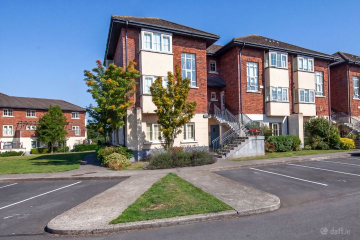 67 Cruise Park Avenue, Tyrrelstown, Dublin 15, D15E868