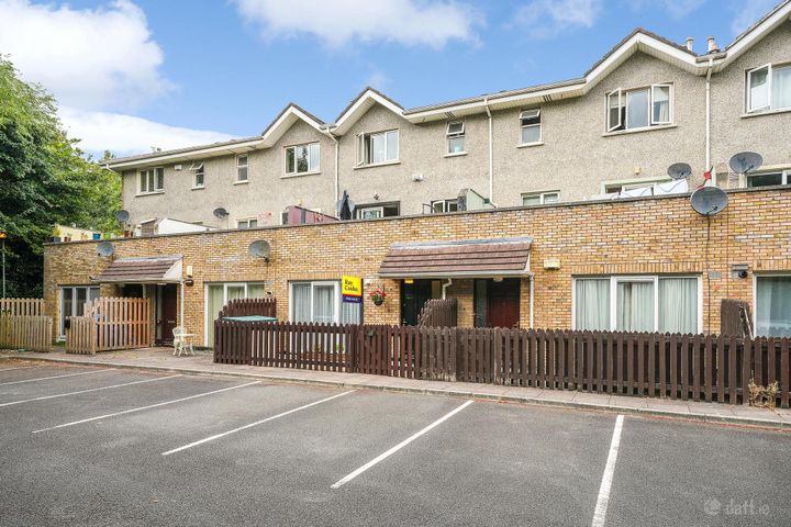 15 Hillcrest Manor, Templeogue, Dublin 6W