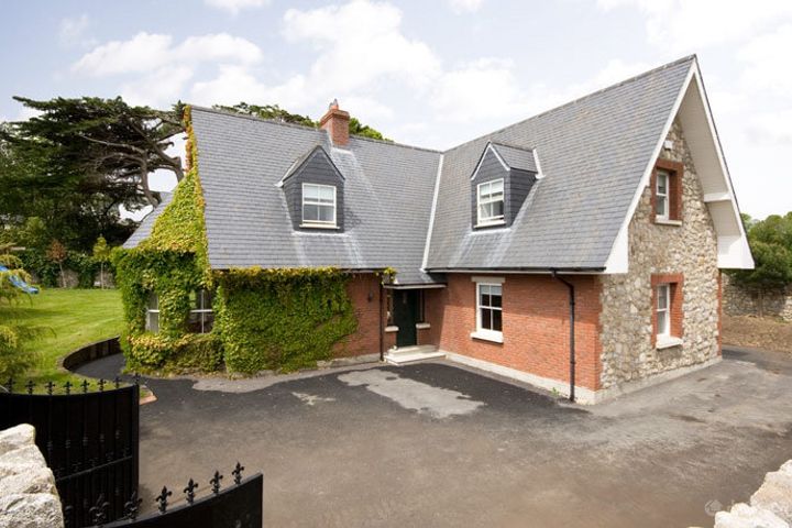 Gleanndun, Kilgobbin Lane, Stepaside, Dublin 18, Dublin