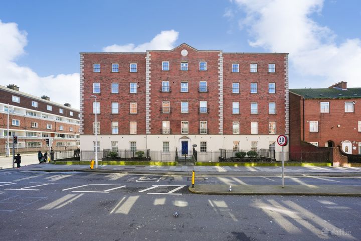 166 Custom Hall, Gardiner Street, Dublin 1