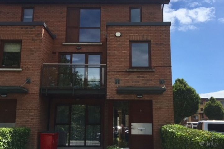 38 Castlegate Grove, Adamstown, Lucan, Dublin