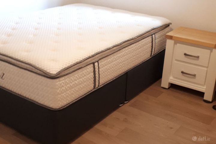 Wheaton Hall   *Bills included* , Drogheda, Co. Louth