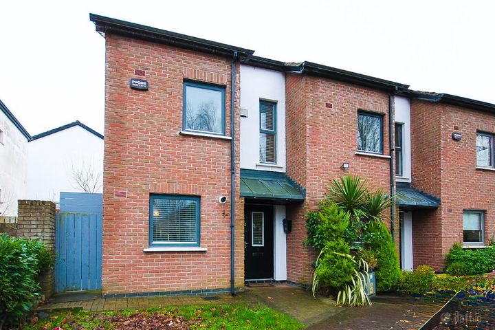 1 Hunters Parade, Hunters Wood, Ballycullen, Dublin 24, D24P4F3