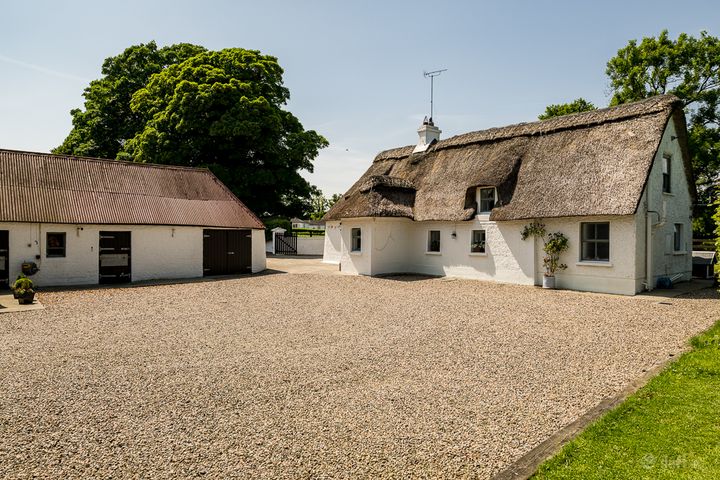 The Thatch Therapy Centre, The Thatch, Curraghdoo, Summerhill, Summerhill, Co. Meath, A83AH96
