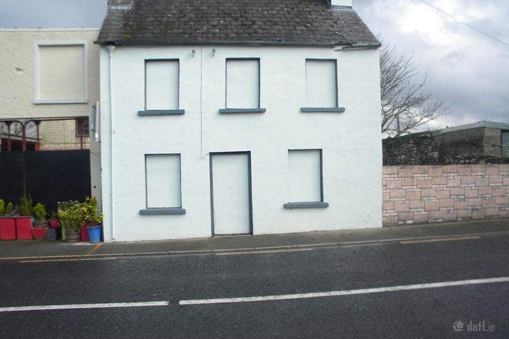 Glavey Street, Ballinlough, Ballinlough, Co. Roscommon, F45ER04