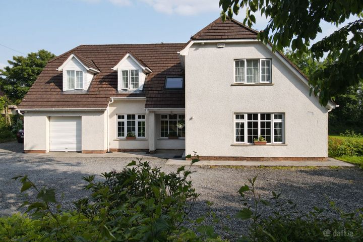 Angelgate, Ballaghanea, Virginia, Co. Cavan, A82ER83